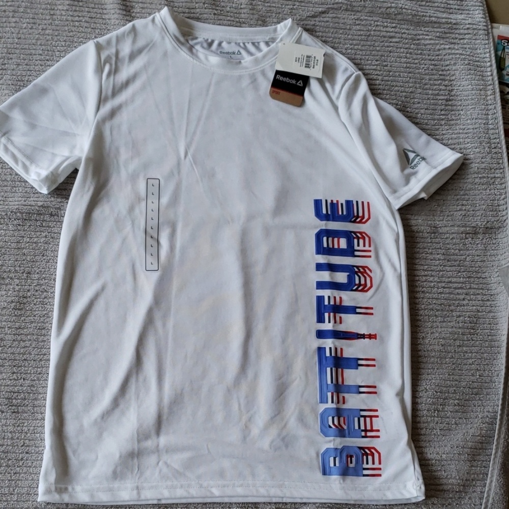 Reebok Solid Graphic Tee